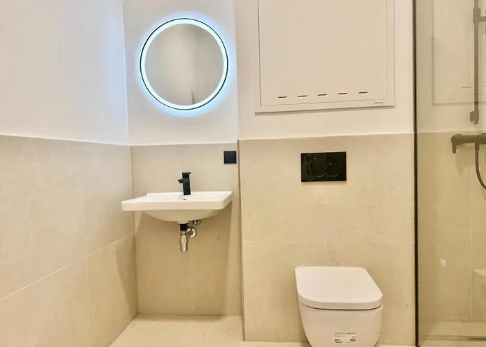 Modern Design With Garden & Free Parking Viyana